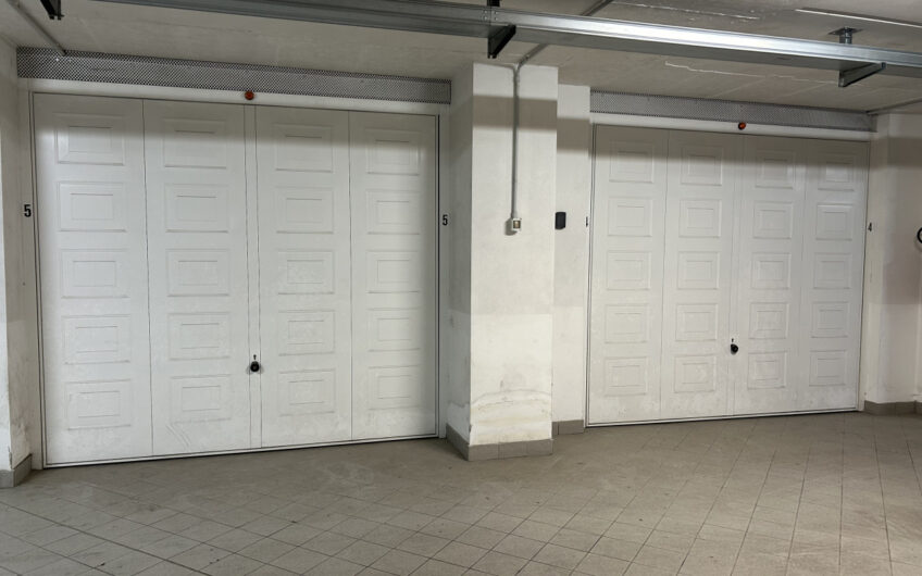 Garage doppio in vendita a Pescara, zona Porta Nuova